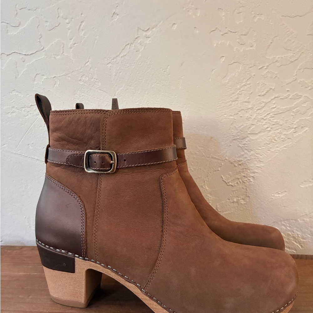 Women's Anya Biscotti Nubuck